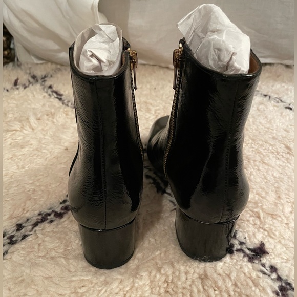 & Other Stories Black Patent Leather Round Toe Block Heel Booties - Picture 6 of 12